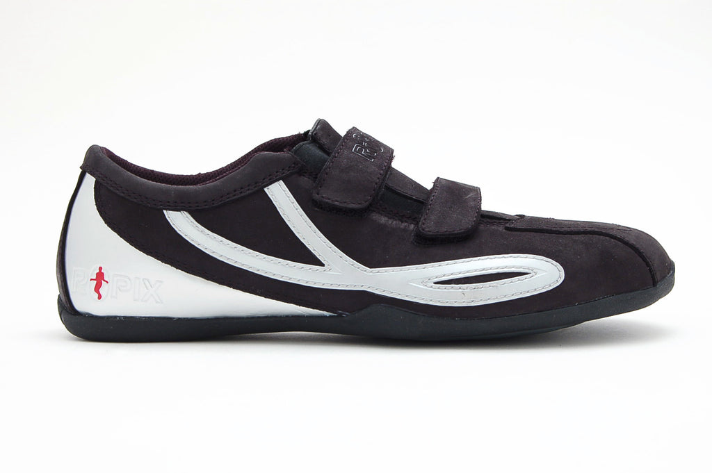 Only one pair! The Velcro strap Turbo Model size 9M/10.5W